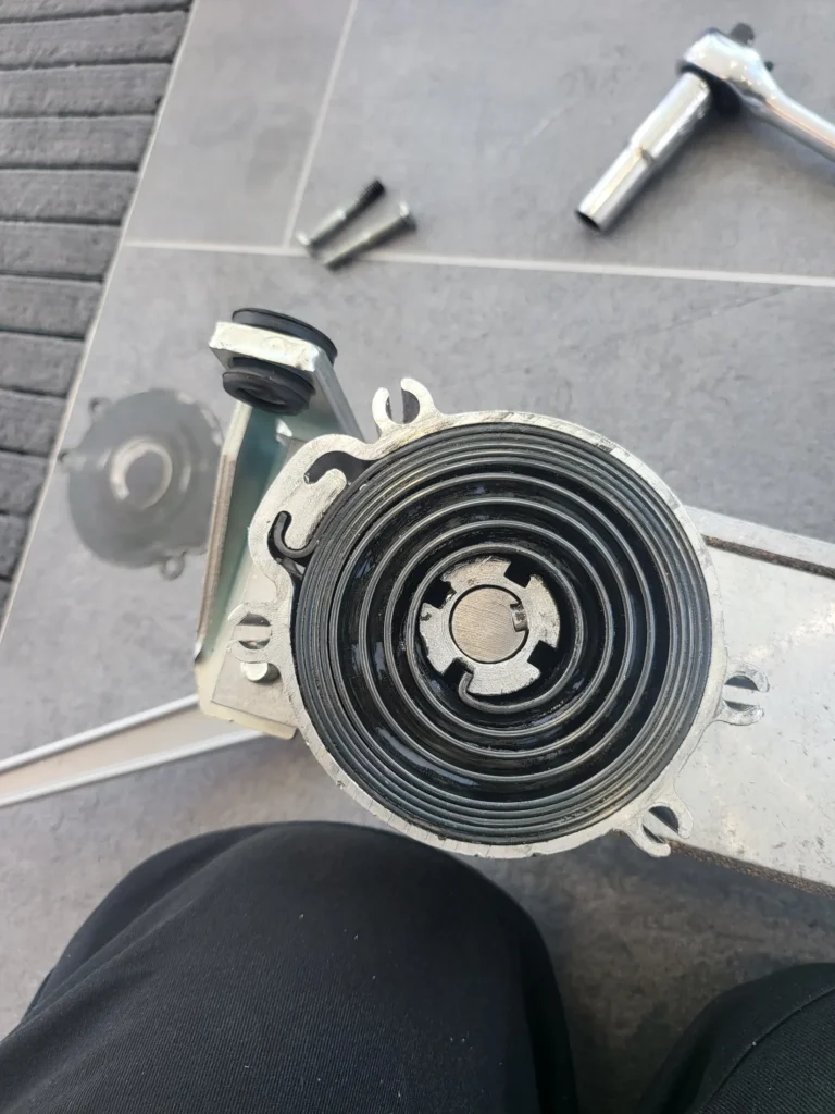 Horton 4000 operator spring adjustment on motor gear box